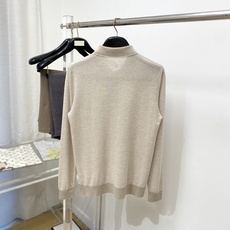 Brunello Cucinelli、2026新品针织长袖,时尚帅气,简约百搭款,胸前精致刺绣图案logo,定制原版面料 Brunello Cucinelli、2026新品针织长袖,时尚帅气,简约百搭款,胸前精致刺绣图案logo,定制原版面料