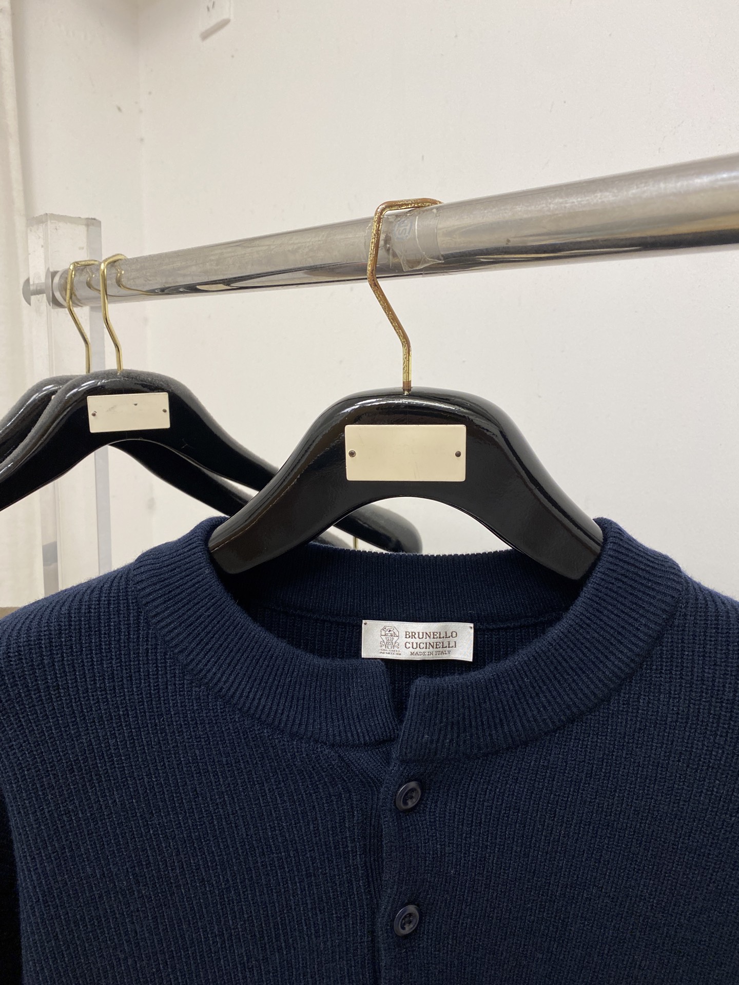 Brunello Cucinelli、2026新品羊毛衣 具有手感细腻柔软，可直接与肌肤接触，让暖心的纱线变化出细腻的质