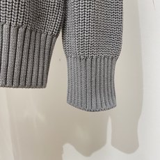 Brunello Cucinelli、2026新品羊毛衣外套 具有手感细腻柔软,可直接与肌肤接触,让暖心的纱线变化出细腻 Brunello Cucinelli、2026新品羊毛衣外套 具有手感细腻柔软,可直接与肌肤接触,让暖心的纱线变化出细腻