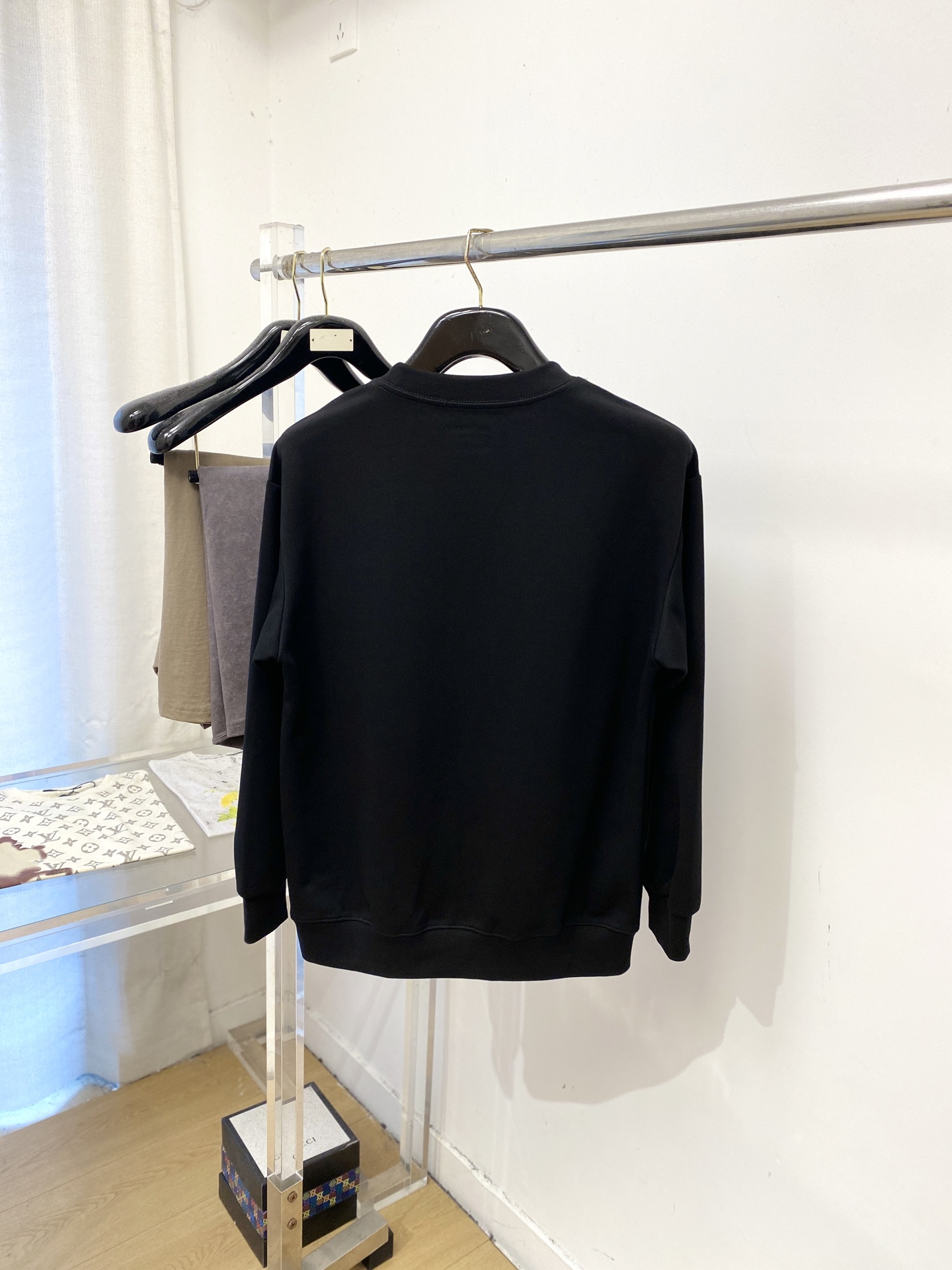 始*、2026新品卫衣，时尚帅气，简约百搭款，胸前顶级印胶图案logo，定制原版面料，不仅挺括，保持潮流的廓形，又穿着舒