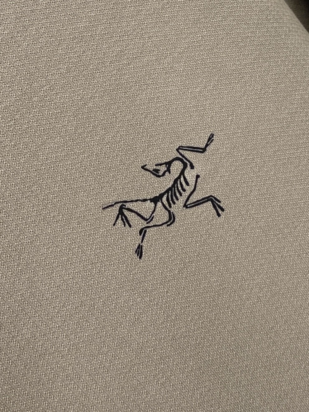 始*、2026新品卫衣，时尚帅气，简约百搭款，胸前顶级印胶图案logo，定制原版面料，不仅挺括，保持潮流的廓形，又穿着舒