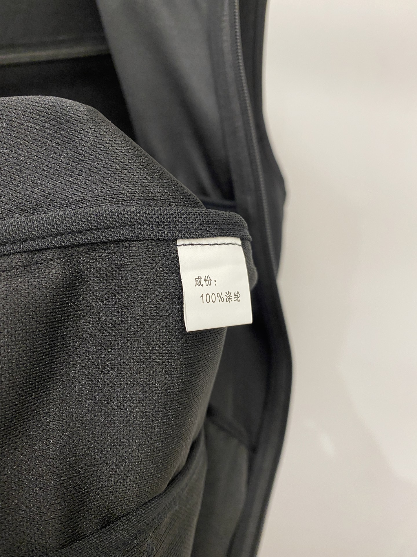 O*、2026新品夹克马甲外套，时尚帅气，简约百搭款，胸前顶级印胶字母logo，定制原版面料，不仅挺括，保持潮流的廓形，