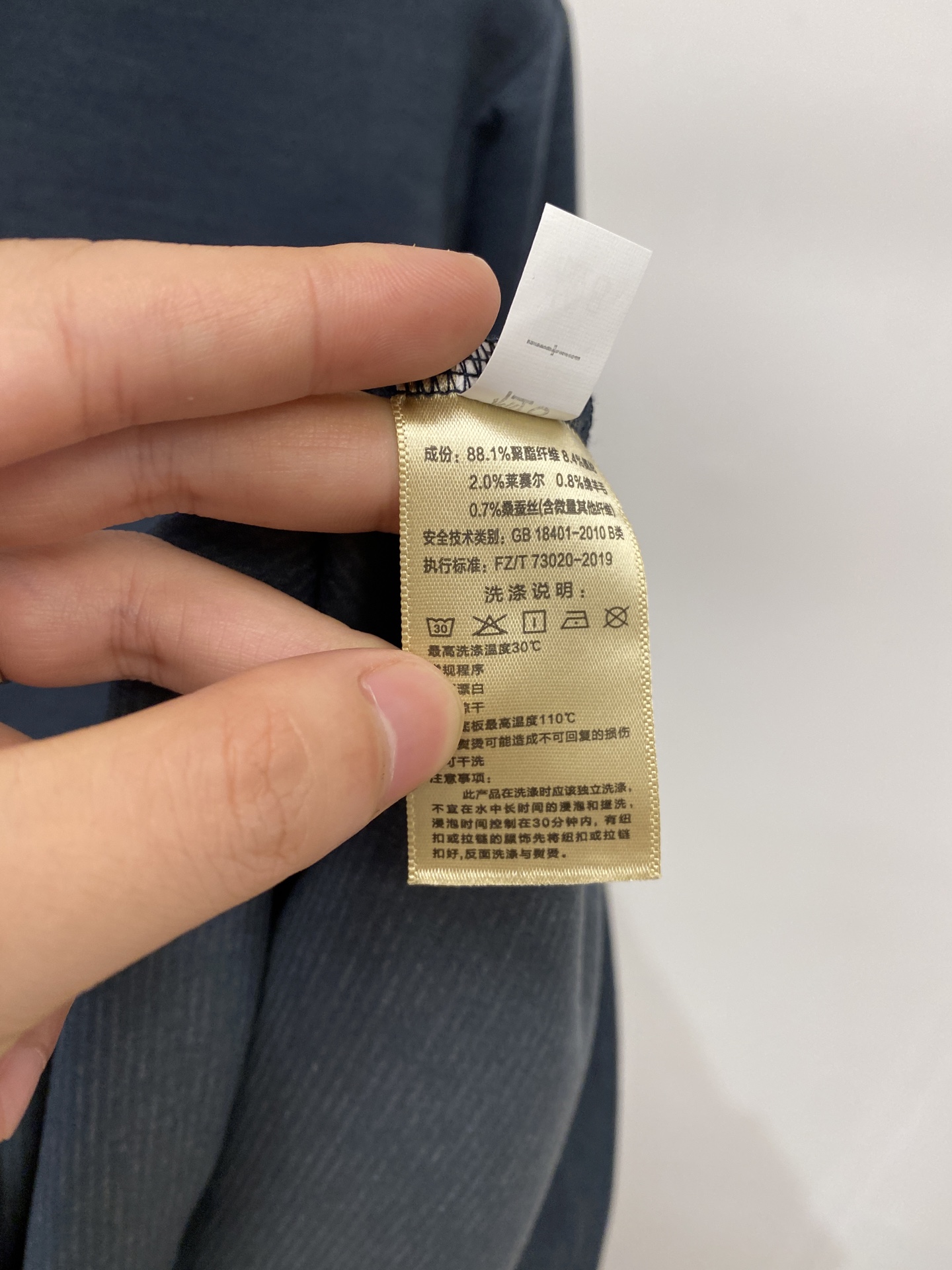 D*、2026新品卫衣，时尚帅气，简约百搭款，肩部顶级印花图案logo，定制原版面料，不仅挺括，保持潮流的廓形，又穿着舒