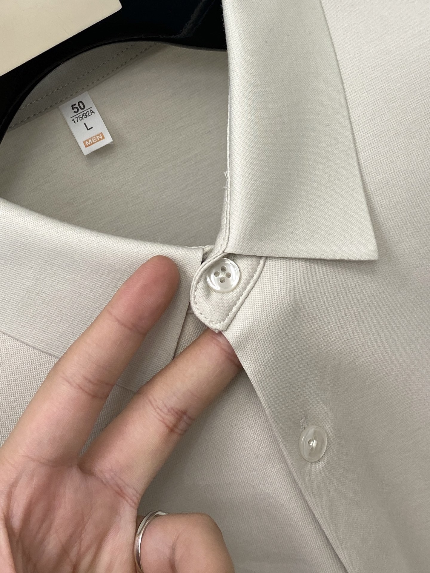 古*、2026新品衬衫，时尚帅气，简约百搭款，定制原版面料，不仅挺括，保持潮流的廓形，又穿着舒适，纱织更细腻，码数M-3