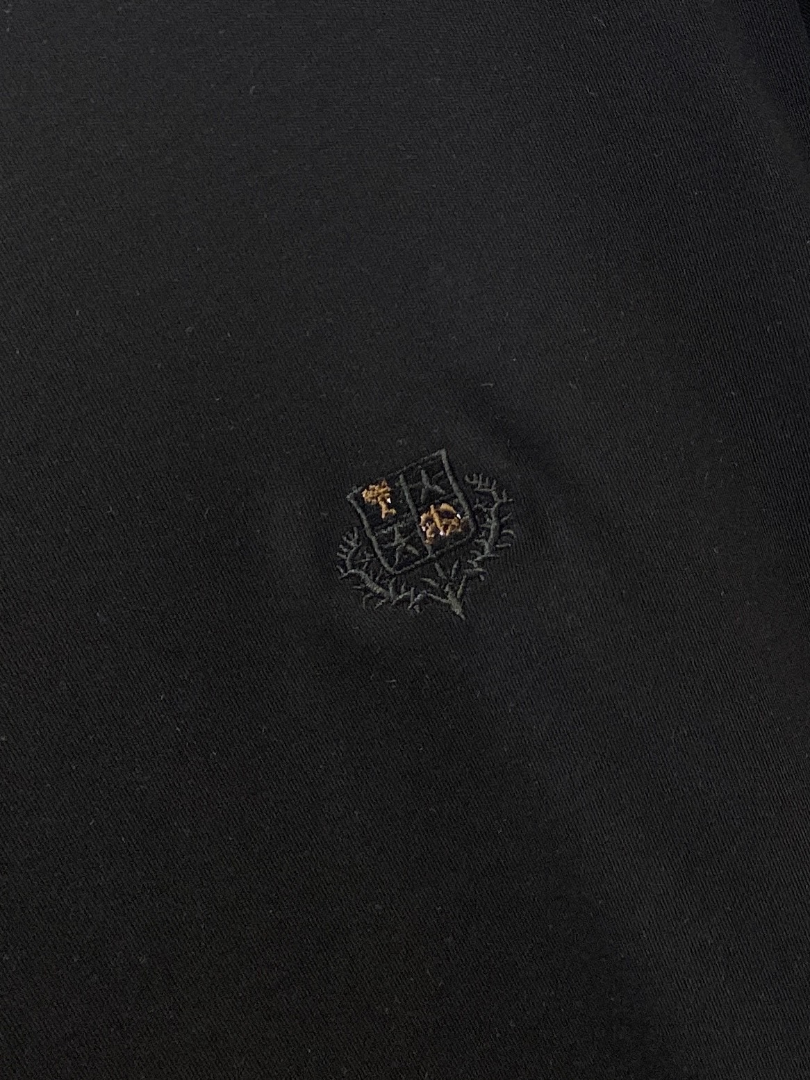 L*、2026新品长袖卫衣，时尚帅气，简约百搭款，胸前精致刺绣图案logo，定制原版面料，不仅挺括，保持潮流的廓形，又穿