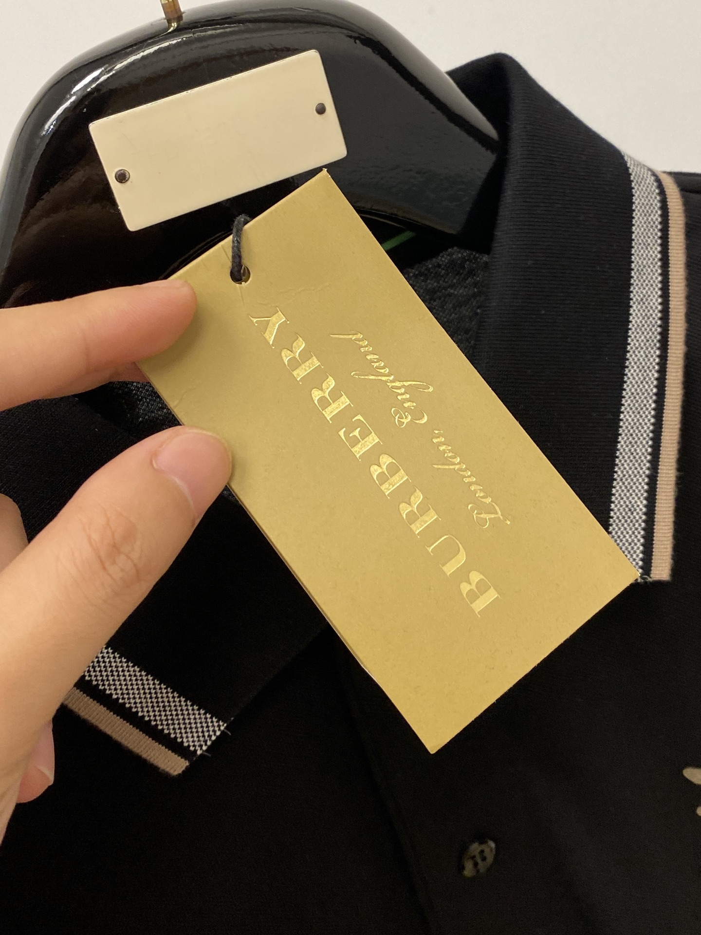巴*、2026新品长袖卫衣，时尚帅气，简约百搭款，胸前顶级印胶图案字母logo，定制原版面料，不仅挺括，保持潮流的廓形，