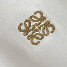 罗*、2026新品长袖,时尚帅气,简约百搭款,胸前精致刺绣图案logo,定制原版面料,不仅挺括,保持潮流的廓形,又穿着舒 罗*、2026新品长袖,时尚帅气,简约百搭款,胸前精致刺绣图案logo,定制原版面料,不仅挺括,保持潮流的廓形,又穿着舒