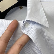 迪*、2026新品衬衫,时尚帅气,简约百搭款,定制原版面料,不仅挺括,保持潮流的廓形,又穿着舒适,纱织更细腻码数M-3X 迪*、2026新品衬衫,时尚帅气,简约百搭款,定制原版面料,不仅挺括,保持潮流的廓形,又穿着舒适,纱织更细腻码数M-3X