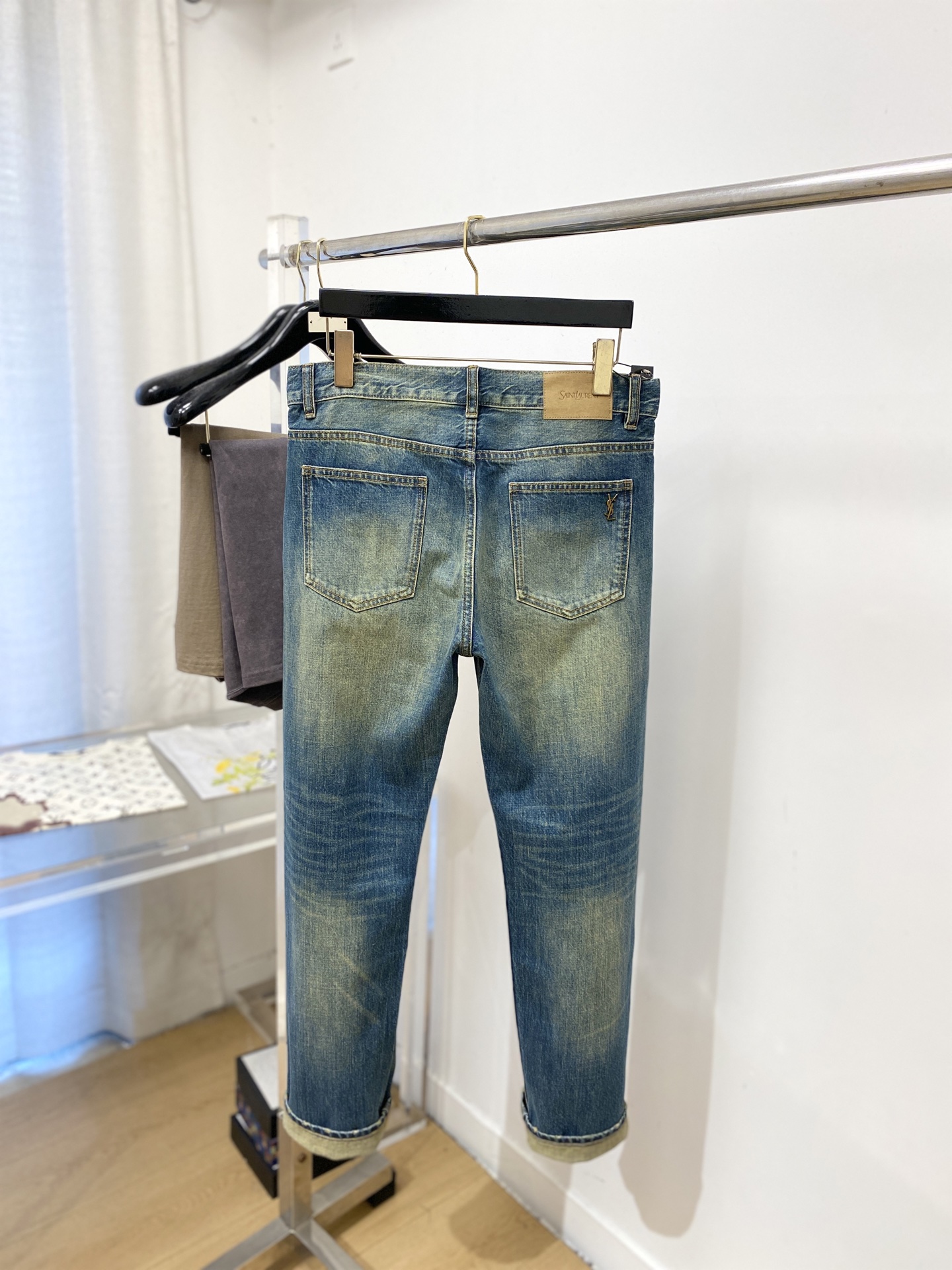 Y*、2026最新品，专柜同步有售，原单狠货，水洗休闲牛仔裤，进口原版水洗弹力面料，舒适有弹性，原版五金辅料装饰logo