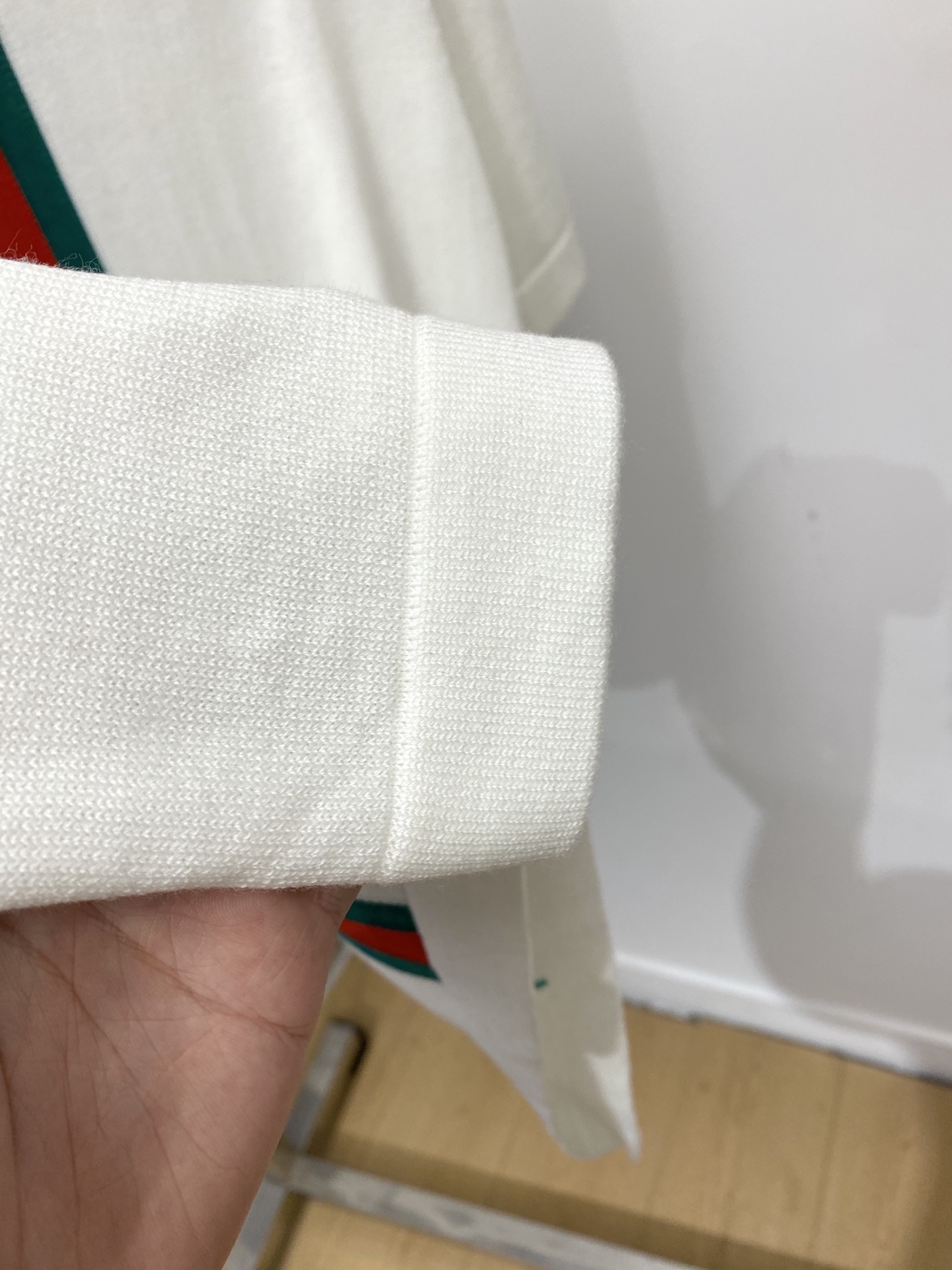 古*、2026新品针织短袖，帅气时尚，前服顶级定织织带logo，简约百搭款。面料针织 不仅挺括，保持潮流的廓形，又穿着舒