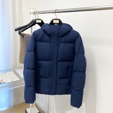 迪*、2026最新款男士羽绒服、面料柔软舒适 .上身版型超赞 .拉链.辅料都是客供 、进口面料,轻便舒适,保暖有型、简单 迪*、2026最新款男士羽绒服、面料柔软舒适 .上身版型超赞 .拉链.辅料都是客供 、进口面料,轻便舒适,保暖有型、简单