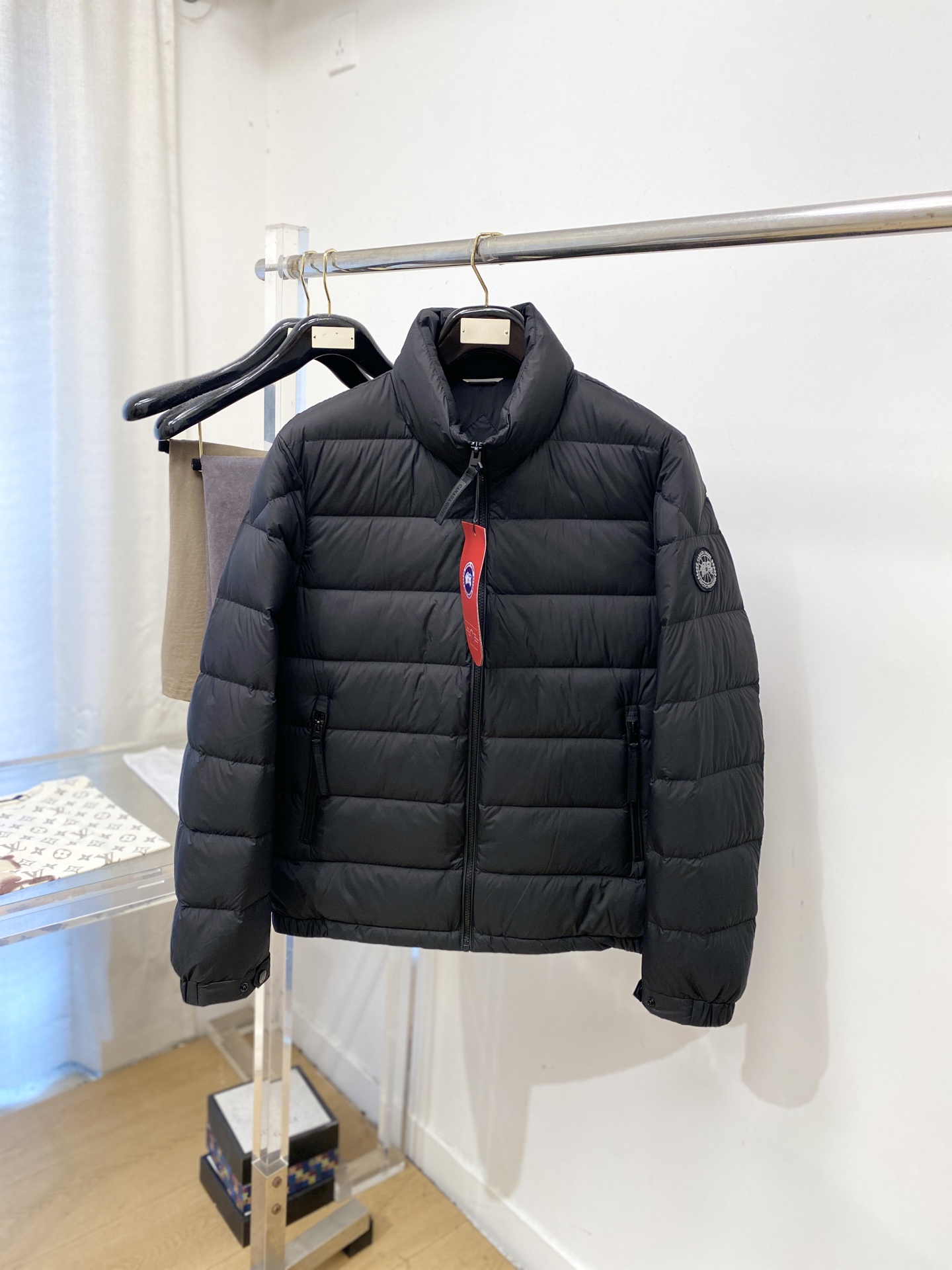  鹅🇨🇦*、2026最新款男士羽绒服、面料柔软舒适 .上身版型超赞 .拉链.辅料都是客供 、进口面料,轻便舒适,保暖有  鹅🇨🇦*、2026最新款男士羽绒服、面料柔软舒适 .上身版型超赞 .拉链.辅料都是客供 、进口面料,轻便舒适,保暖有