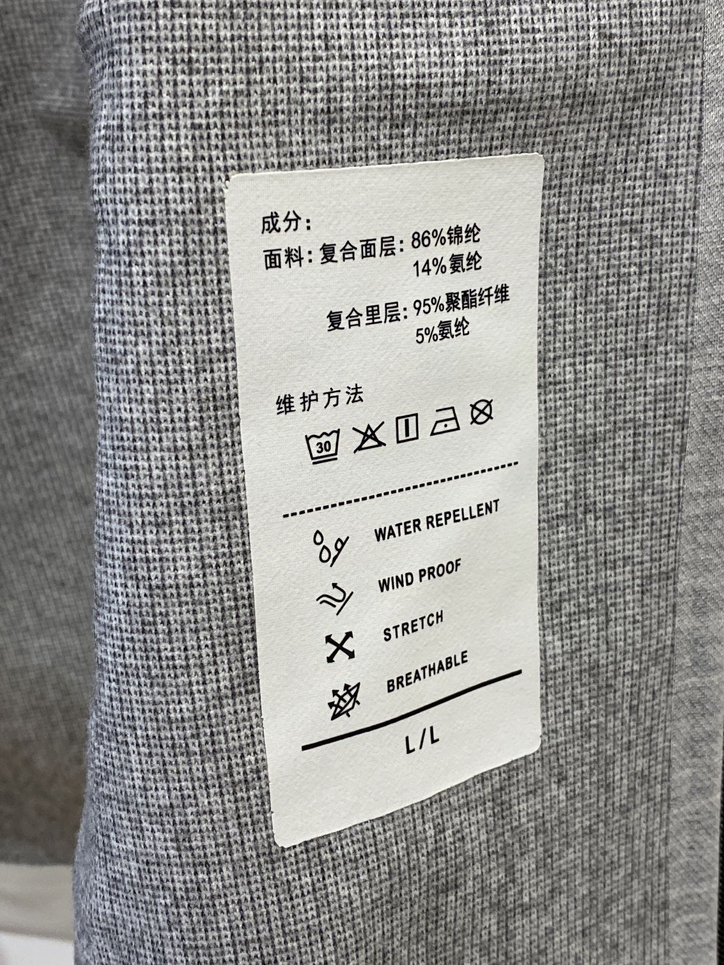迪*、2026新品夹克外套，时尚帅气，简约百搭款，肩部顶级印胶图案logo，定制原版面料，不仅挺括，保持潮流的廓形，又穿