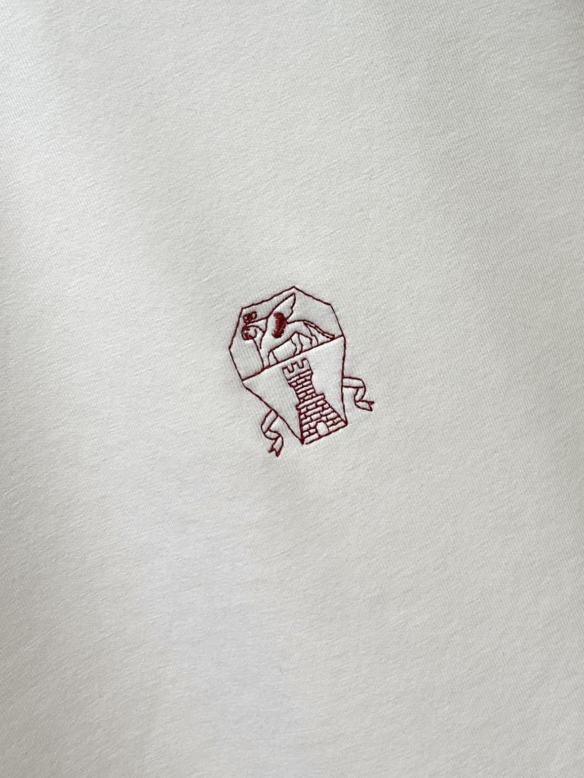 B*、2026新品卫衣，时尚帅气，简约百搭款，胸前精致刺绣图案logo，定制原版面料，不仅挺括，保持潮流的廓形，又穿着舒