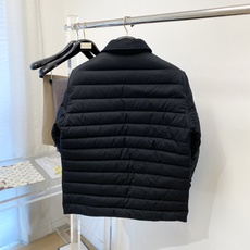 巴*、2026最新款男士羽绒服、面料柔软舒适 .上身版型超赞 .拉链.辅料都是客供 、进口面料,轻便舒适,保暖有型、简单 巴*、2026最新款男士羽绒服、面料柔软舒适 .上身版型超赞 .拉链.辅料都是客供 、进口面料,轻便舒适,保暖有型、简单
