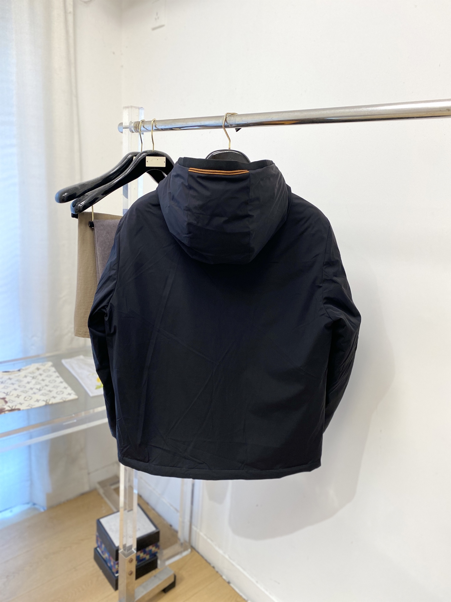 杰*、2026最新款双面穿男士羽绒服、面料柔软舒适 .上身版型超赞 .拉链.辅料都是客供 、进口面料,轻便舒适,保暖有型 杰*、2026最新款双面穿男士羽绒服、面料柔软舒适 .上身版型超赞 .拉链.辅料都是客供 、进口面料,轻便舒适,保暖有型