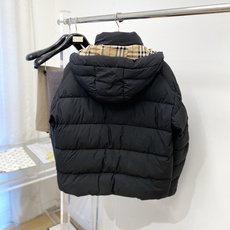  巴*、2026最新款男士羽绒服、面料柔软舒适 .上身版型超赞 .拉链.辅料都是客供 、进口面料,轻便舒适,保暖有型、  巴*、2026最新款男士羽绒服、面料柔软舒适 .上身版型超赞 .拉链.辅料都是客供 、进口面料,轻便舒适,保暖有型、
