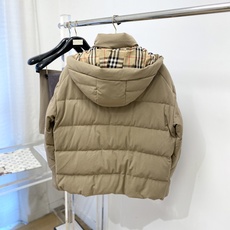  巴*、2026最新款男士羽绒服、面料柔软舒适 .上身版型超赞 .拉链.辅料都是客供 、进口面料,轻便舒适,保暖有型、  巴*、2026最新款男士羽绒服、面料柔软舒适 .上身版型超赞 .拉链.辅料都是客供 、进口面料,轻便舒适,保暖有型、