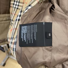  巴*、2026最新款男士羽绒服、面料柔软舒适 .上身版型超赞 .拉链.辅料都是客供 、进口面料,轻便舒适,保暖有型、  巴*、2026最新款男士羽绒服、面料柔软舒适 .上身版型超赞 .拉链.辅料都是客供 、进口面料,轻便舒适,保暖有型、