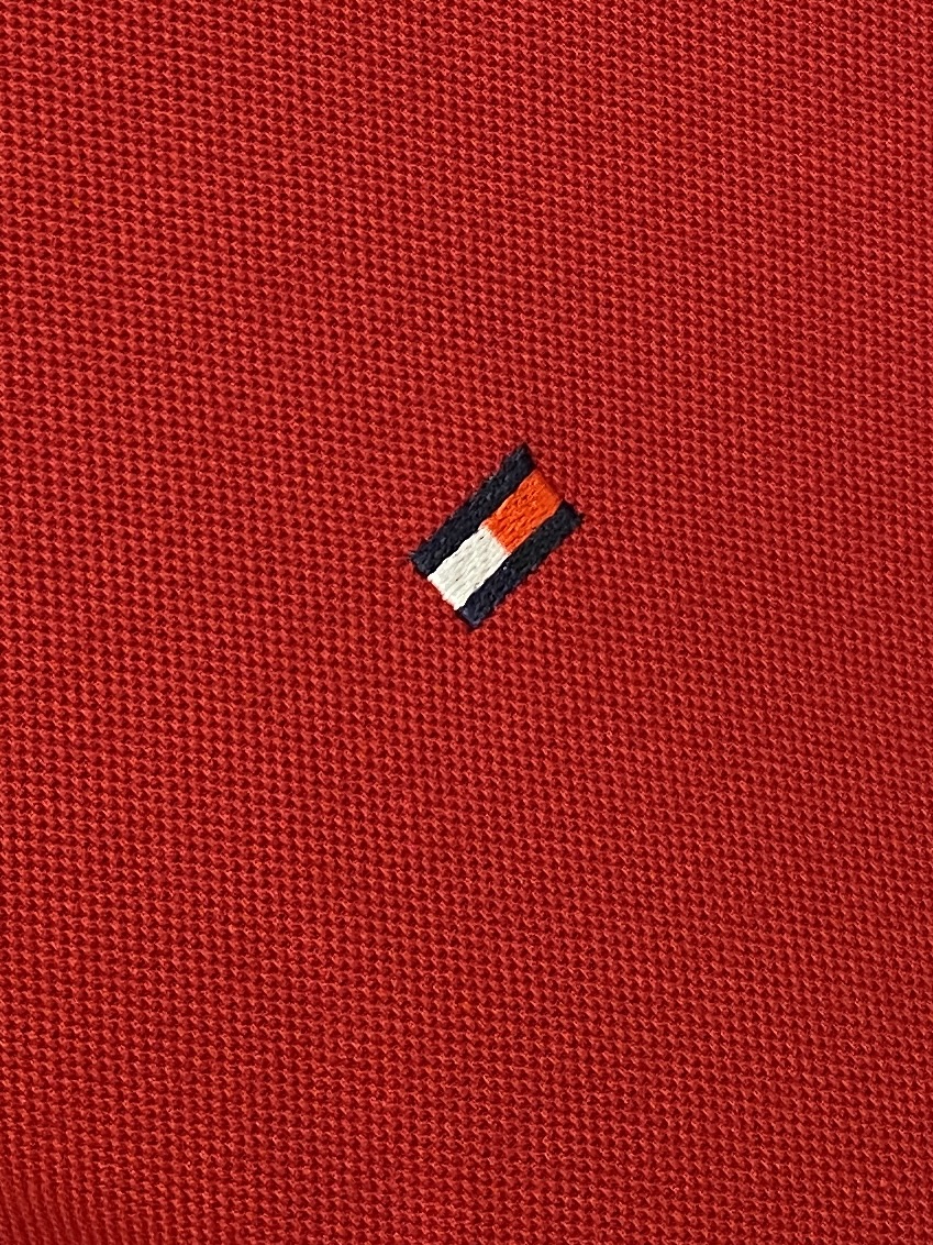 T*、2026新品长袖，时尚帅气，简约百搭款，胸前精致刺绣图案logo，定制原版面料，不仅挺括，保持潮流的廓形，又穿着舒