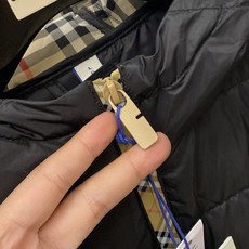 巴*、2026最新款男士羽绒服、面料柔软舒适 .上身版型超赞 .拉链.辅料都是客供 、进口面料,轻便舒适,保暖有型、简单 巴*、2026最新款男士羽绒服、面料柔软舒适 .上身版型超赞 .拉链.辅料都是客供 、进口面料,轻便舒适,保暖有型、简单