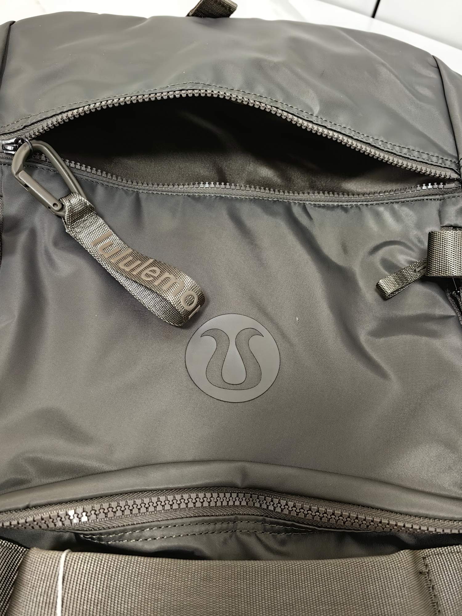 Enfoque principal en los detalles, amplíe y mire 👍