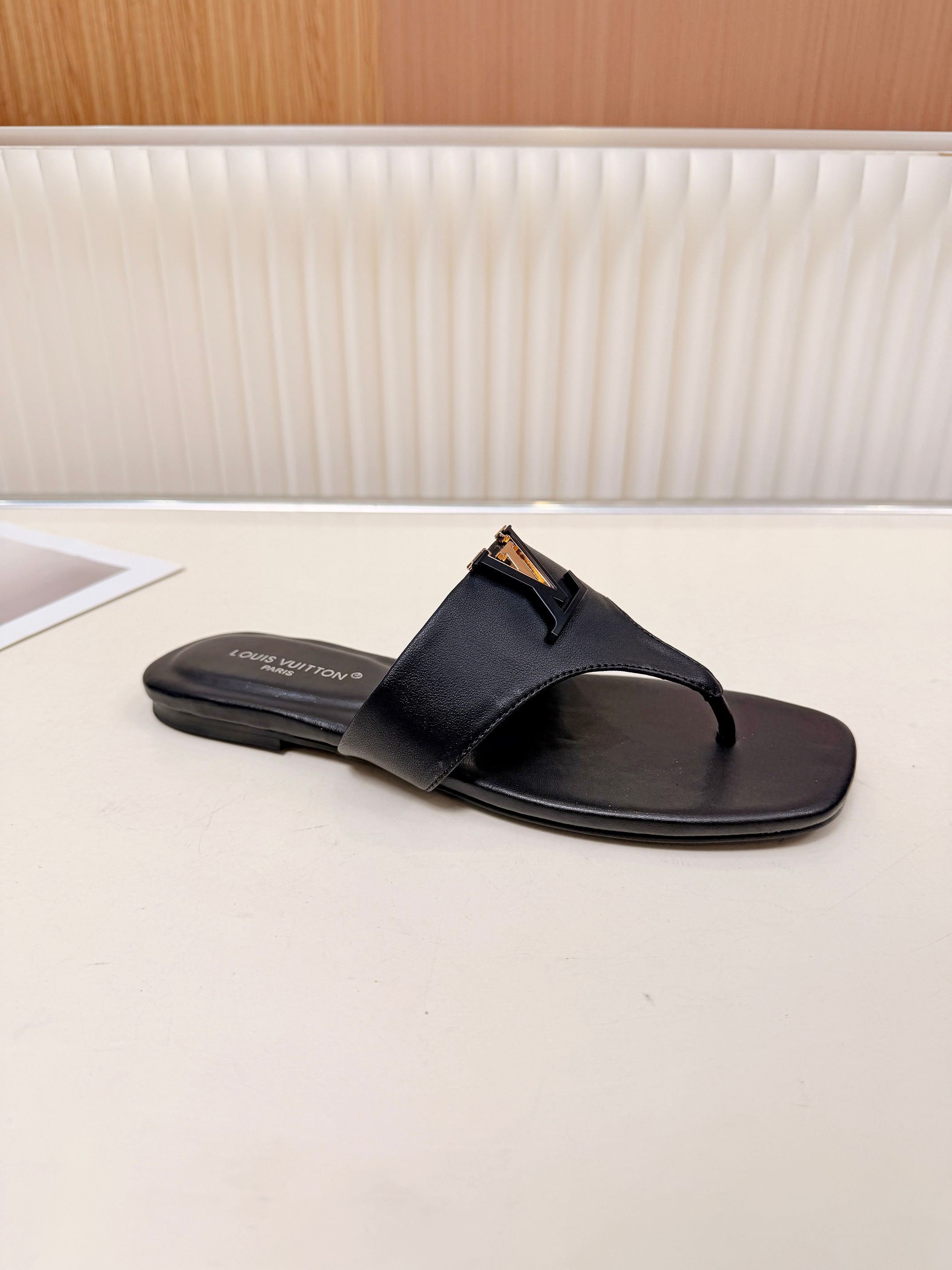 Louis Vuitton Women Shoes