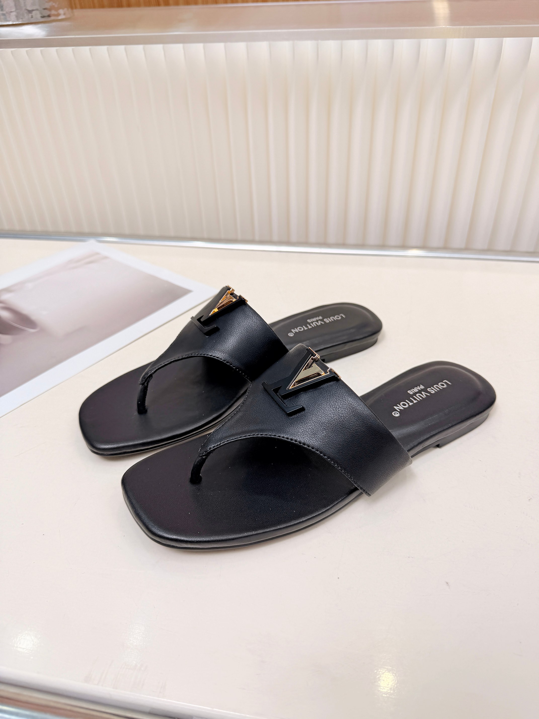 Louis Vuitton Women Shoes