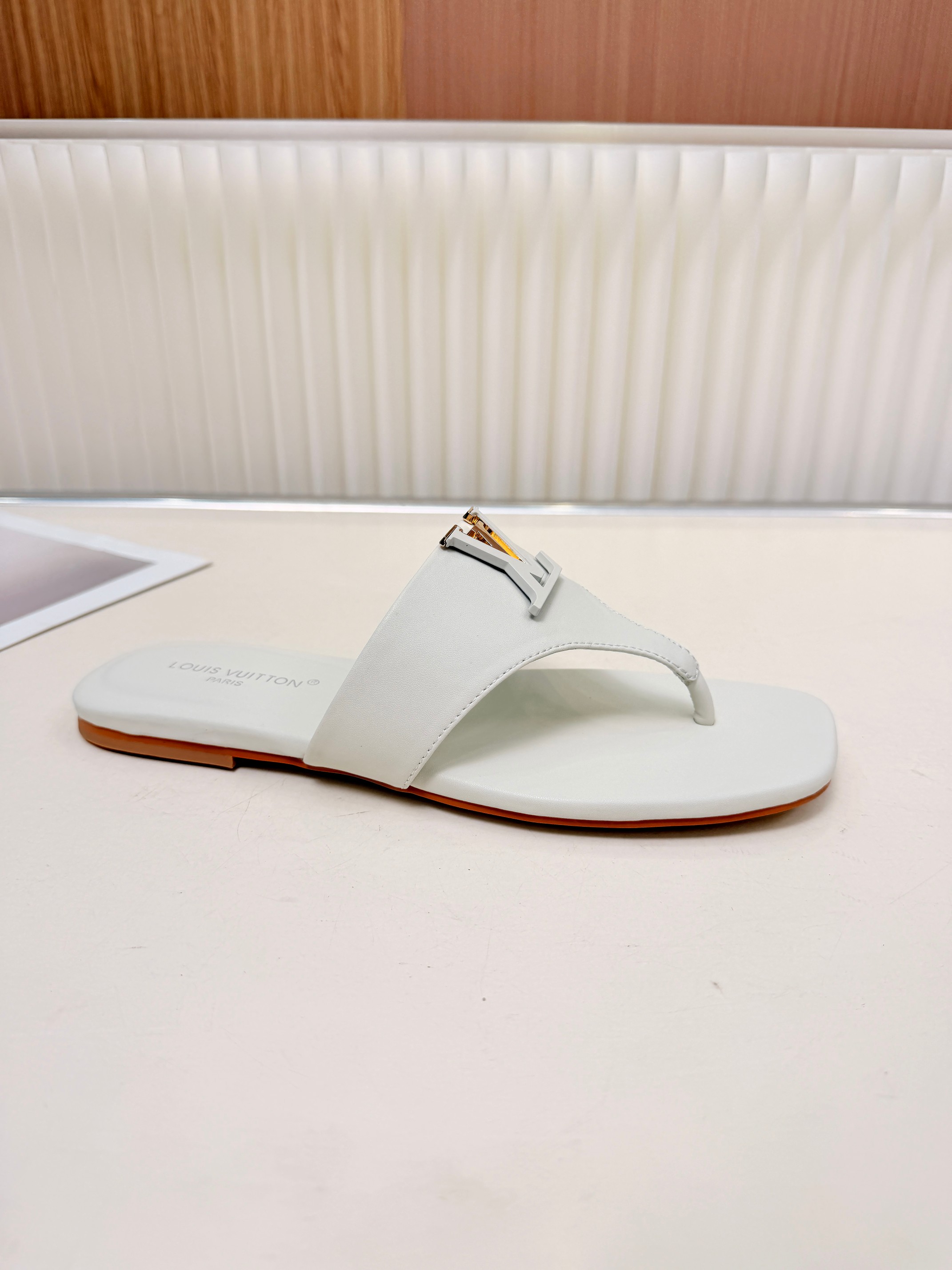 Louis Vuitton Women Shoes