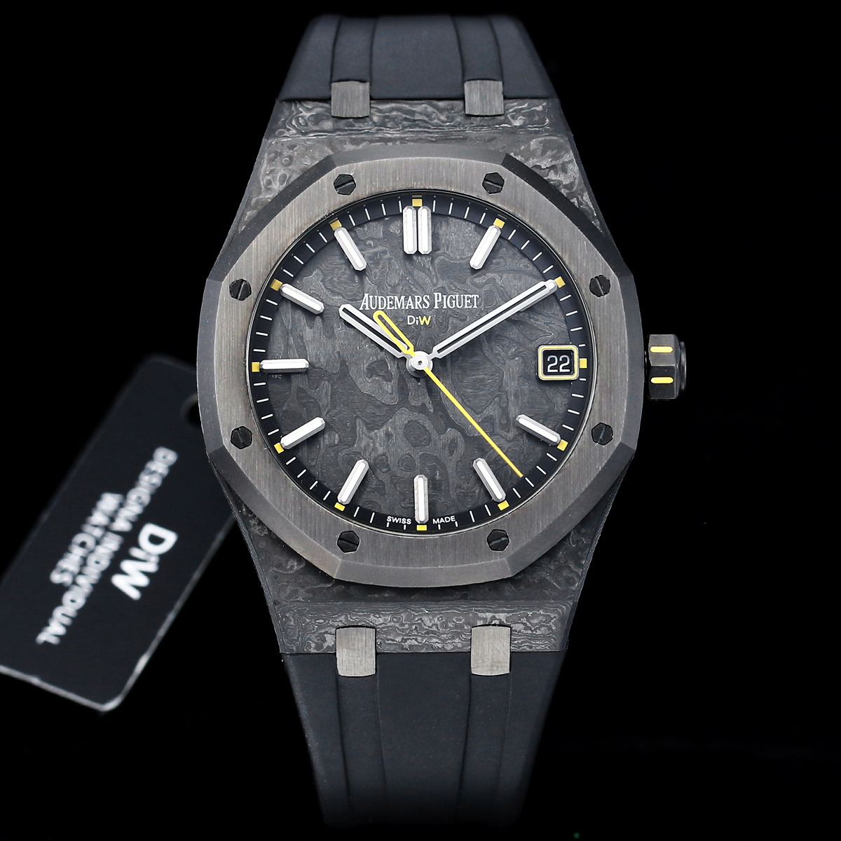 NO:687689,The carbon fiber Audemars Piguet Royal Oak 15500 Royal OakDiW “VOIDLINE A” series watch turns the originally lightweight watch into an ultra-lightweight one!  DiW Carbon Audemars iguet Royal Oak 15500 “VOIDLINE A“ Series Watch Parameters Series Voidline A Model Royal Oak Series 15500 Movement 4302 Function Hours, Minutes, Central Seconds and Date Weight 85g Case 41 mm, carbon fiber case Bezel black DLC coating Back black DLC coating Dial carbon fiber watch with rubber strap watch  Buckle black DLC coating, sealing performance 5 ATM, power reserve approximately 70 hours, audemars19860909碳 纤 爱彼皇家橡树15500 Royal OakDiW ”VOIDLINE A“系列腕表,令本来轻量的手表变成超轻量！ DiW Carbon Audemars iguet Royal Oak 15500 ”VOIDLINE A“ Series 腕 表 参 数 系 列Voidline A 型 号皇家橡树系列15500 机 芯4302 功 能时.分.中央秒针和日期 重 量85克 表 壳41毫米,碳纤维表壳 表 圈黑色 DLC涂层 表 背黑色DLC涂层 表 盘碳纤维 表 带橡胶表带 表 扣黑色DLC涂层 密 封 性 5 ATM 动力储存约70小时,,audemars,Watch