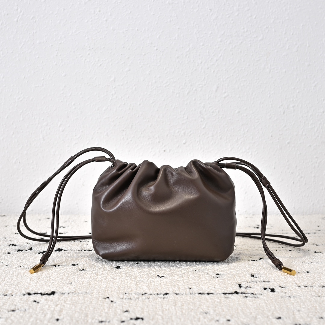 The Row Angy Bag 雲朵包 小羊皮 抽繩 手拿 單肩 斜挎