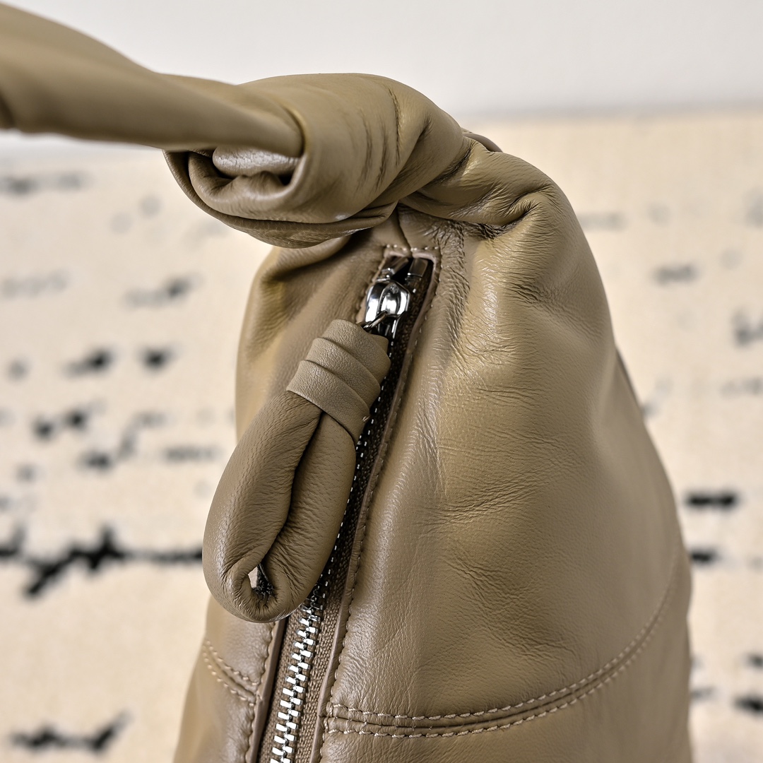 Croissant Shoulder Bag Large Genuine Leather Hobo Purse for Women 7 i1734268258 6698 5