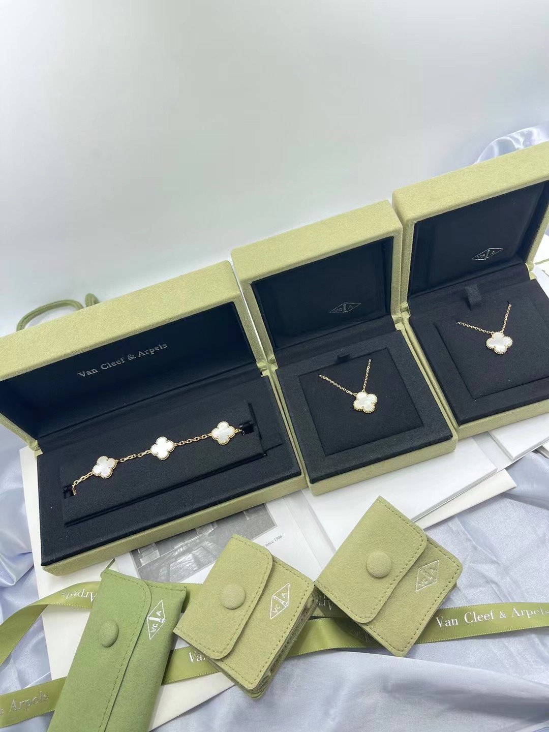 반클리프앤아펠 목걸이 63794 Van Cleef & Arpels Necklace