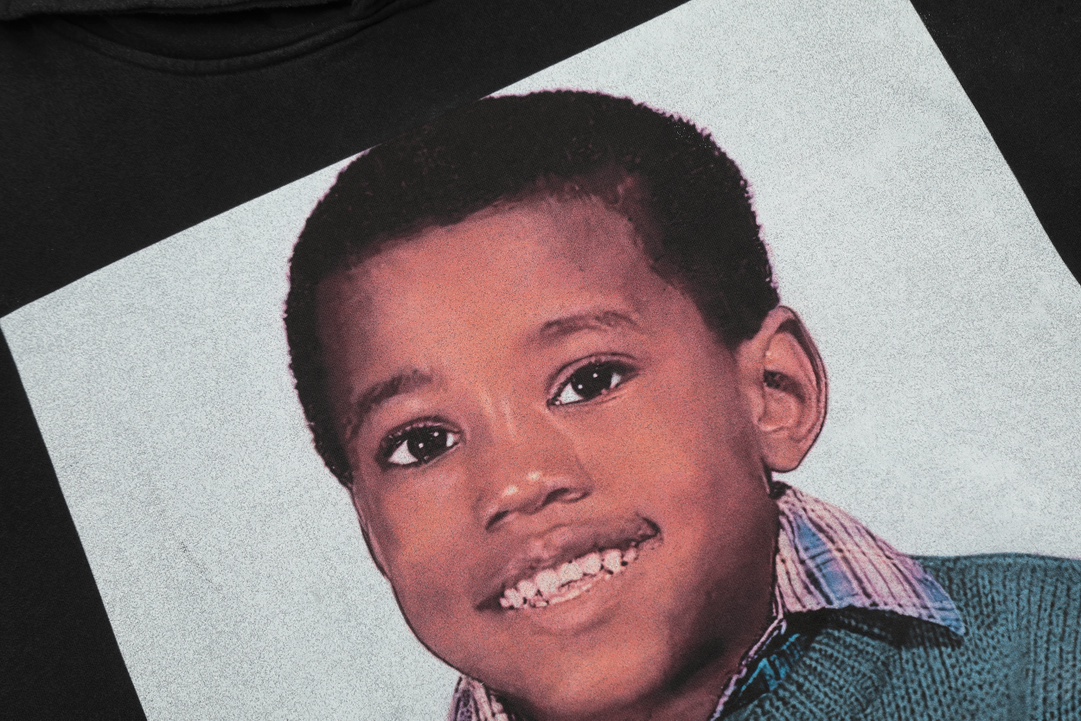 Vintage Kanye West Hoodie with Unique Design and High-Quality Materials - 图片 4