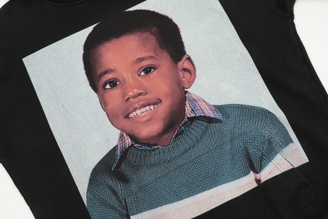 Vintage Kanye West Hoodie with Unique Design and High-Quality Materials - 图片 3