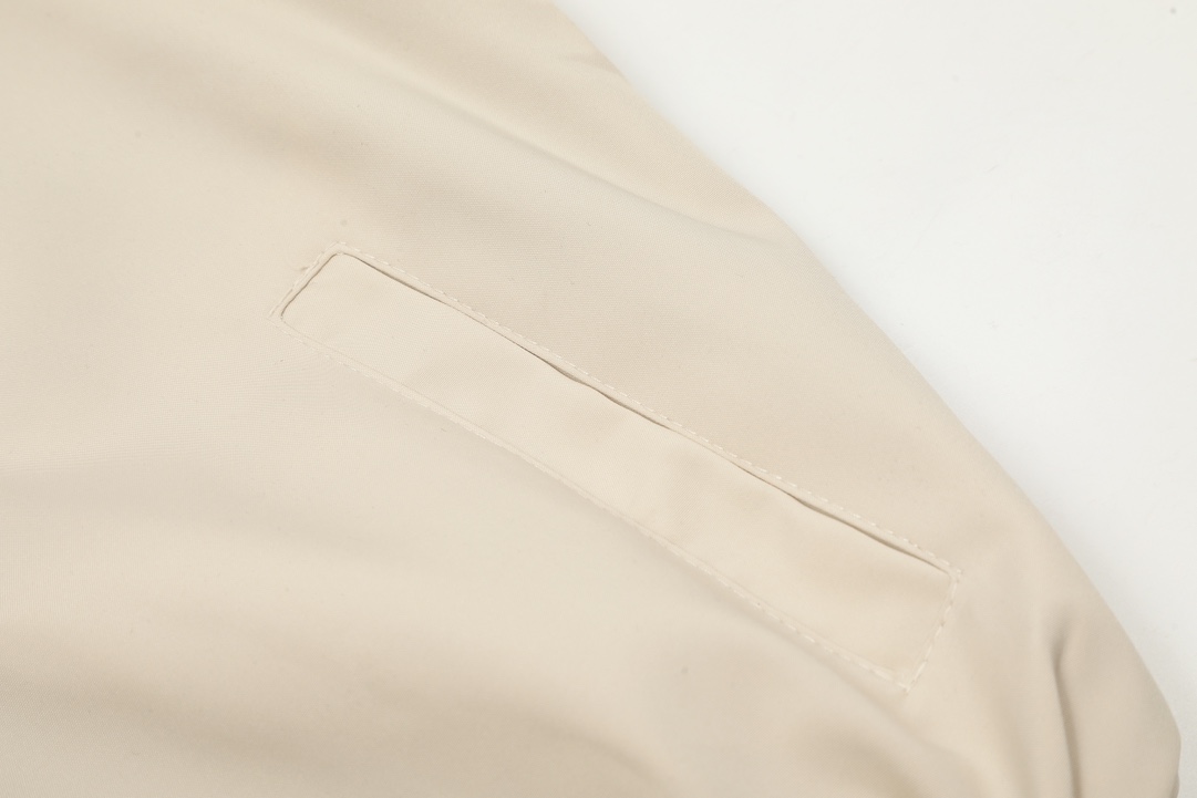Review of Carhartt 24Fw Shirt: Classic, Cozy, and Versatile in Khaki (KL#8067) - 图片 7