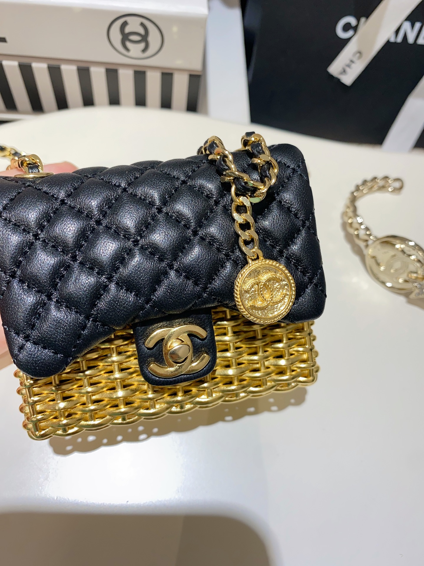 1:1
 Chanel Classic Flap Bag Crossbody & Shoulder Bags