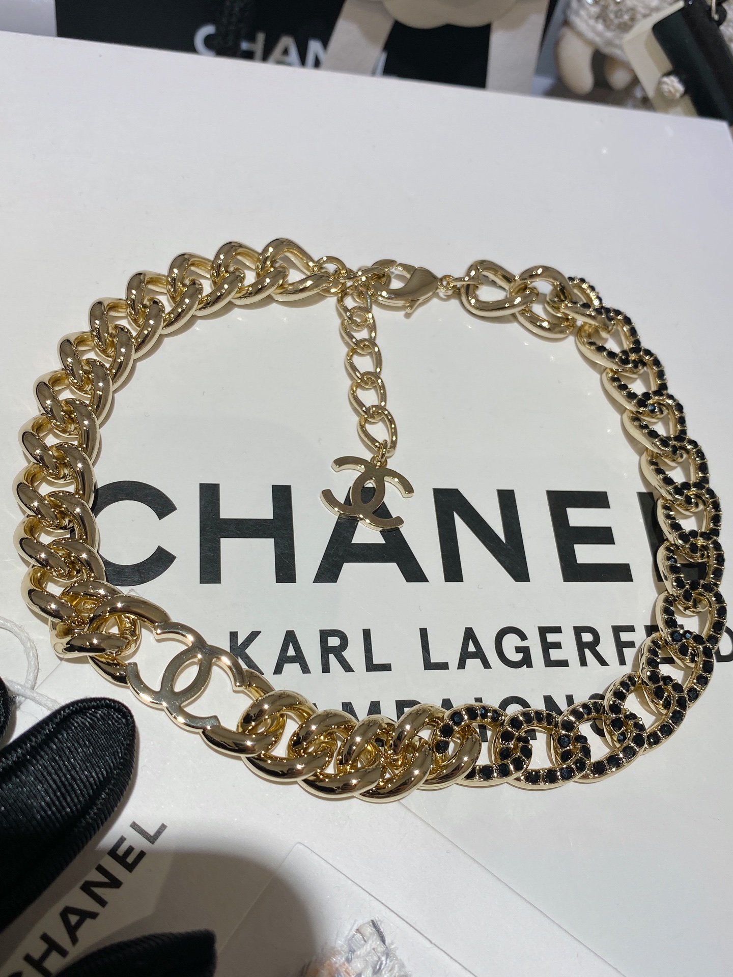 Chanel Jewelry Necklaces & Pendants Black White