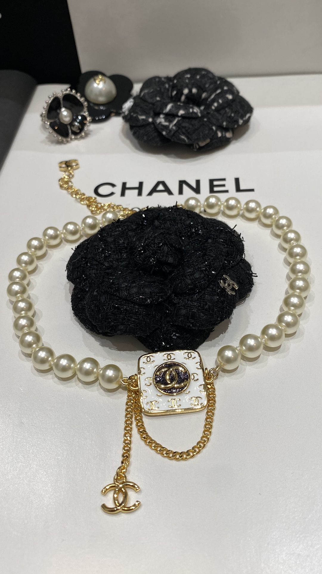 Chanel Jewelry Necklaces & Pendants Blue White Vintage