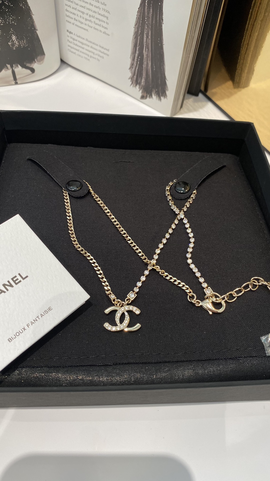 Chanel 24P 浅金色晶钻项链 5