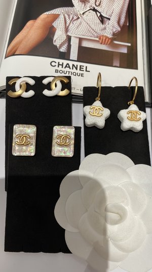 Chanel Jewelry Earring Replica 1:1
 Platinum White