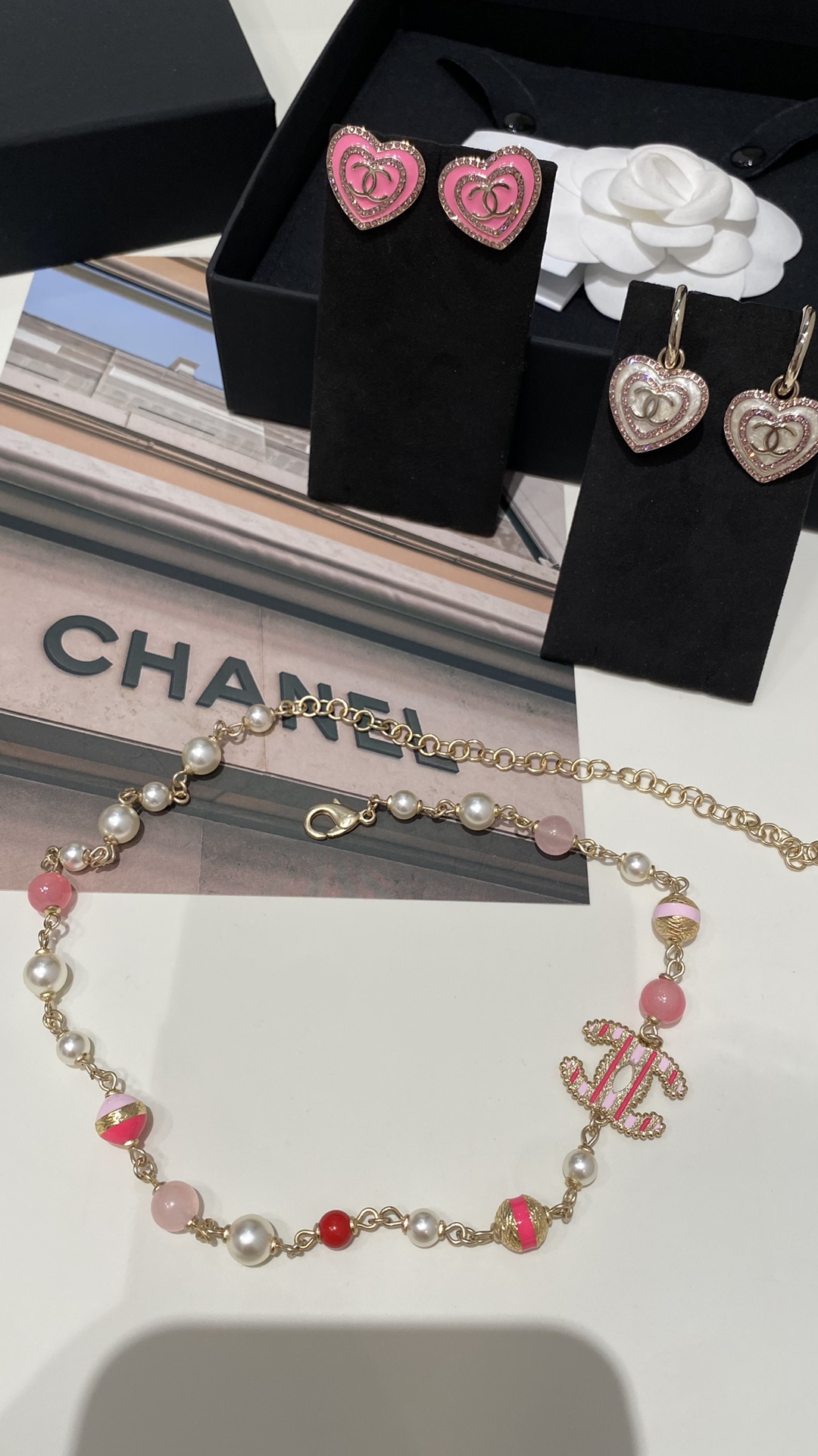 Chanel Buy
 Jewelry Necklaces & Pendants Pink White