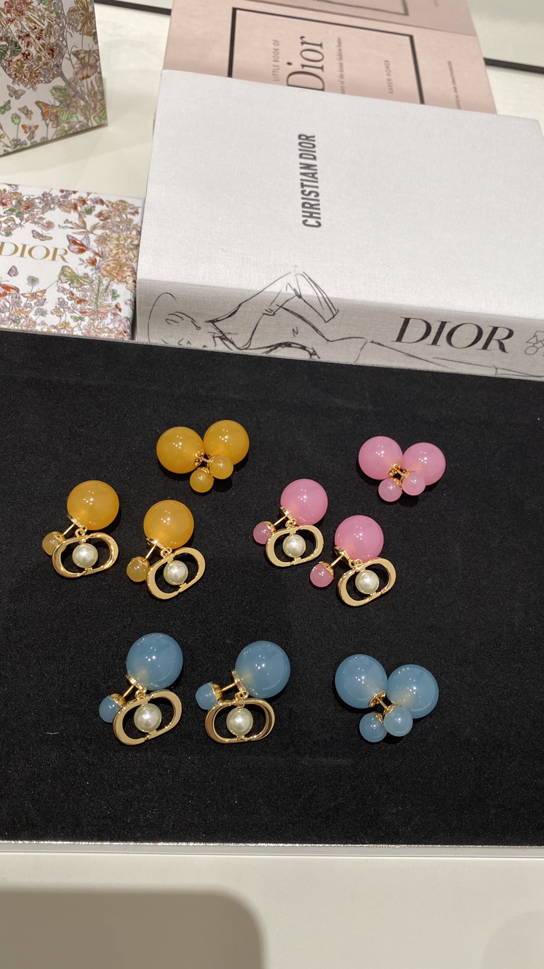 Dior Knockoff
 Jewelry Earring
