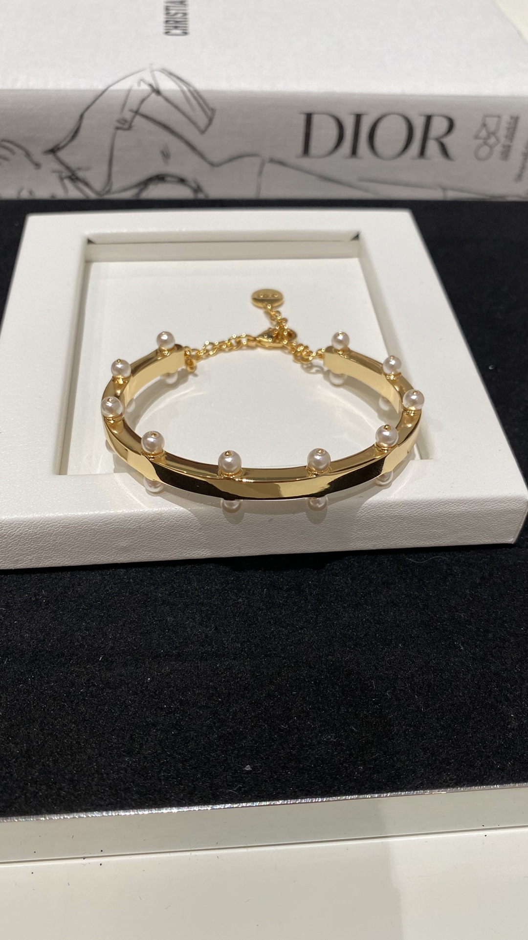 Dior Jewelry Bracelet Replicas Buy Special