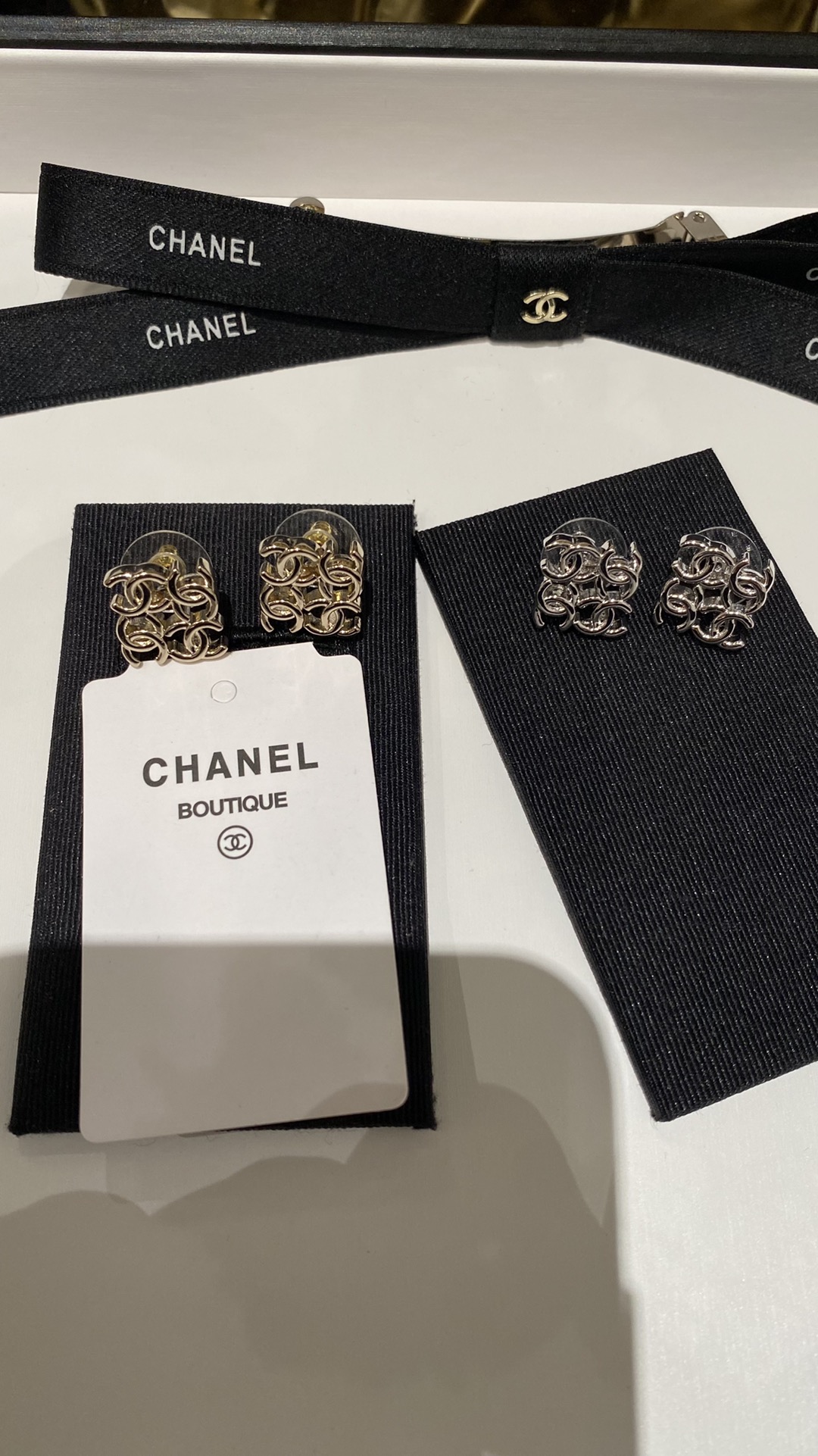 NO:102076,Square hollow double logo earrings, Chanel earrings, chanel19860909方形镂空枚双标志耳钉,香奈儿耳钉,chanel,Jewelry