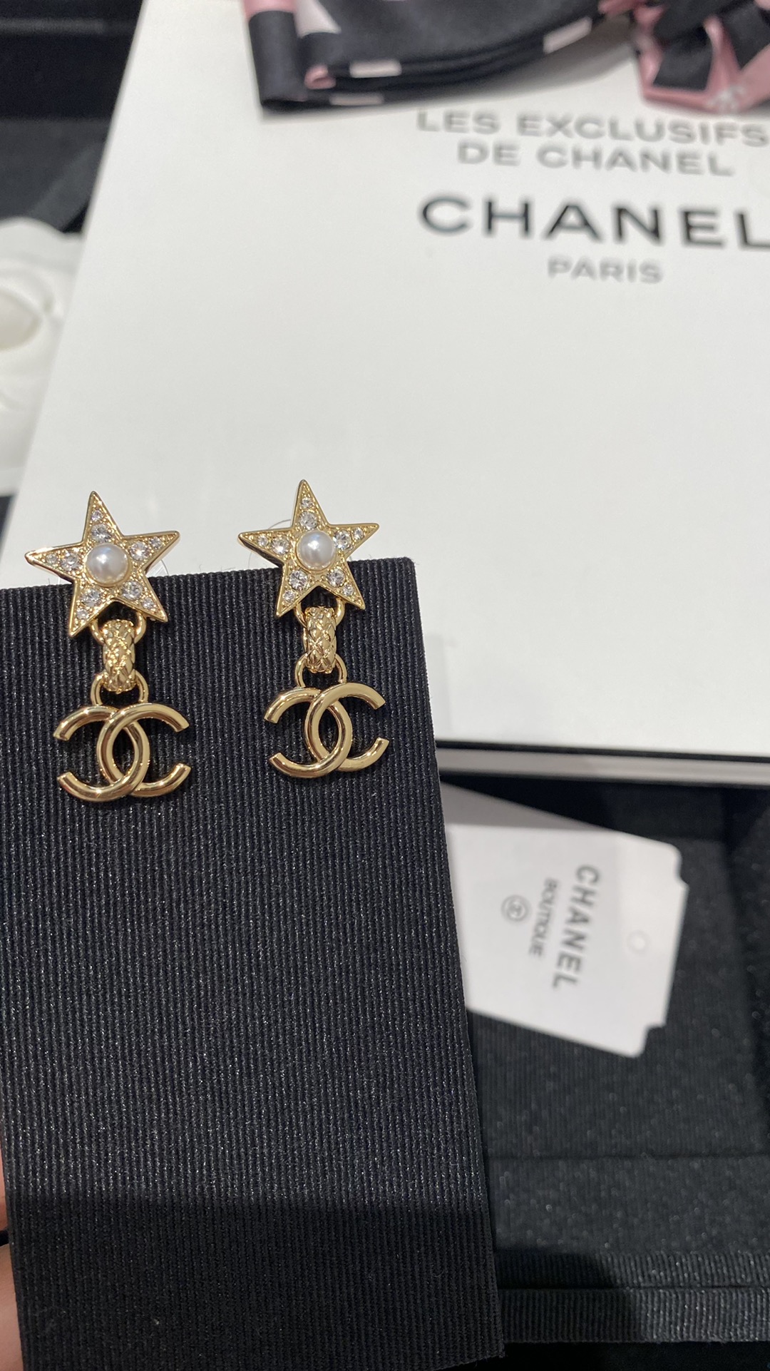 Chanel Jewelry Earring Gold Set With Diamonds