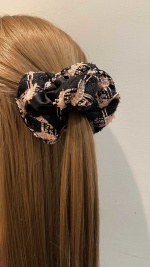 Chanel Accessoires Pour Cheveux Chouchous Cheveux Meilleur concepteur en ligne bon marché 1 Chanel Accessoires Pour Cheveux Chouchous Cheveux Meilleur concepteur en ligne bon marché