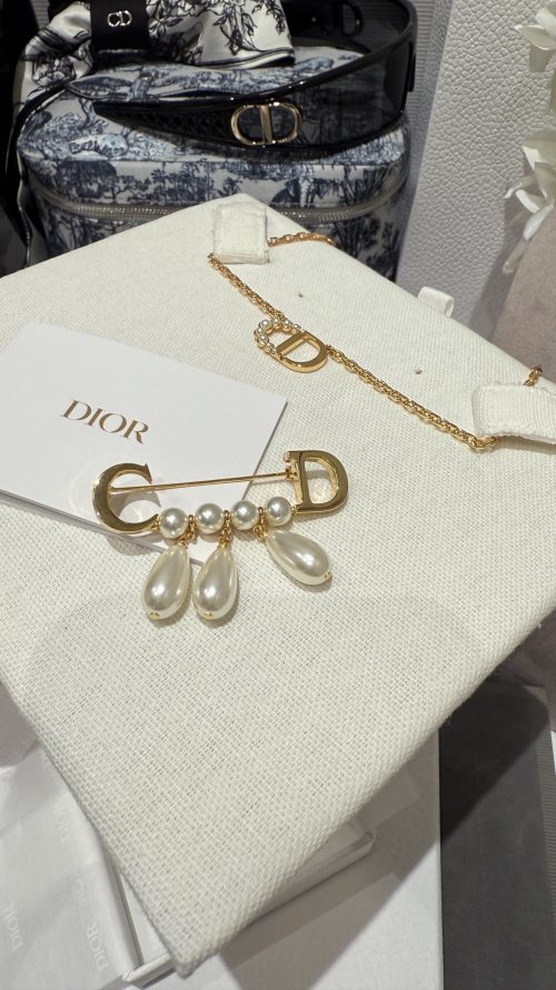 Dior CD Letter Brooch With Tassel Water Drop Pearl Gold Pin Brooch 1 Dior CD Letter Brooch With Tassel Water Drop Pearl Gold Pin Brooch