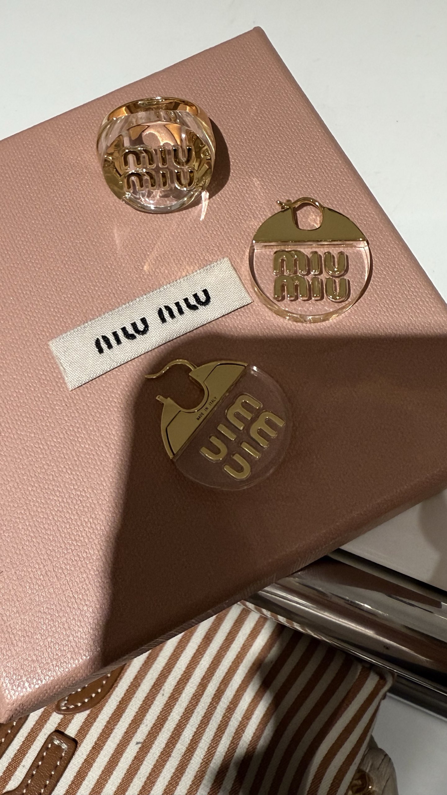 미우미우 귀걸이 135613 Miu Miu Earrings 썸네일 이미지
