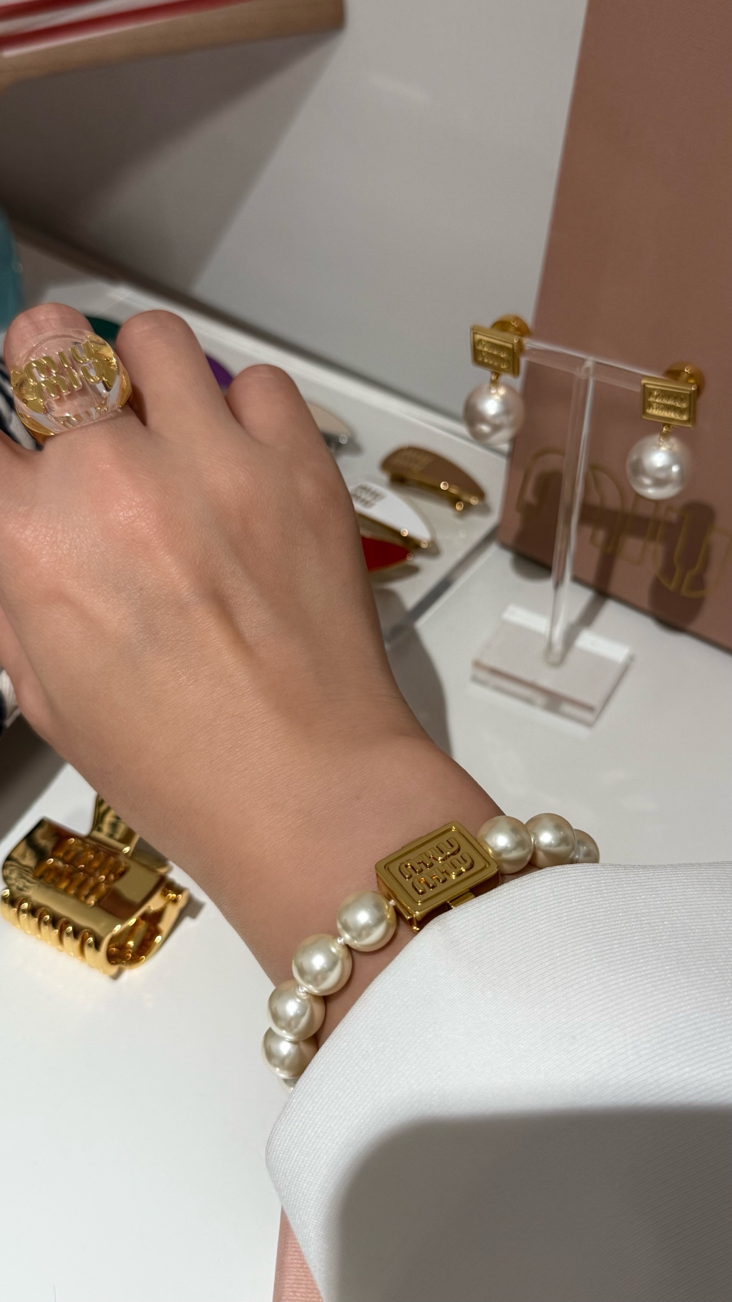 미우미우 팔찌 135629 Miu Miu Bracelet 썸네일 이미지